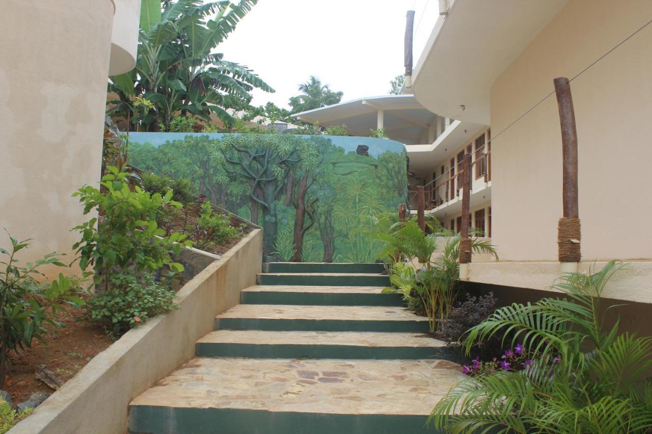 Villa Birdlake Hikkaduwa Exterior photo