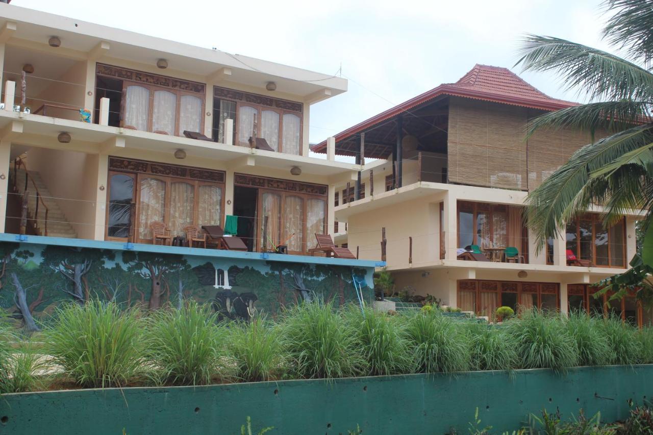 Villa Birdlake Hikkaduwa Exterior photo